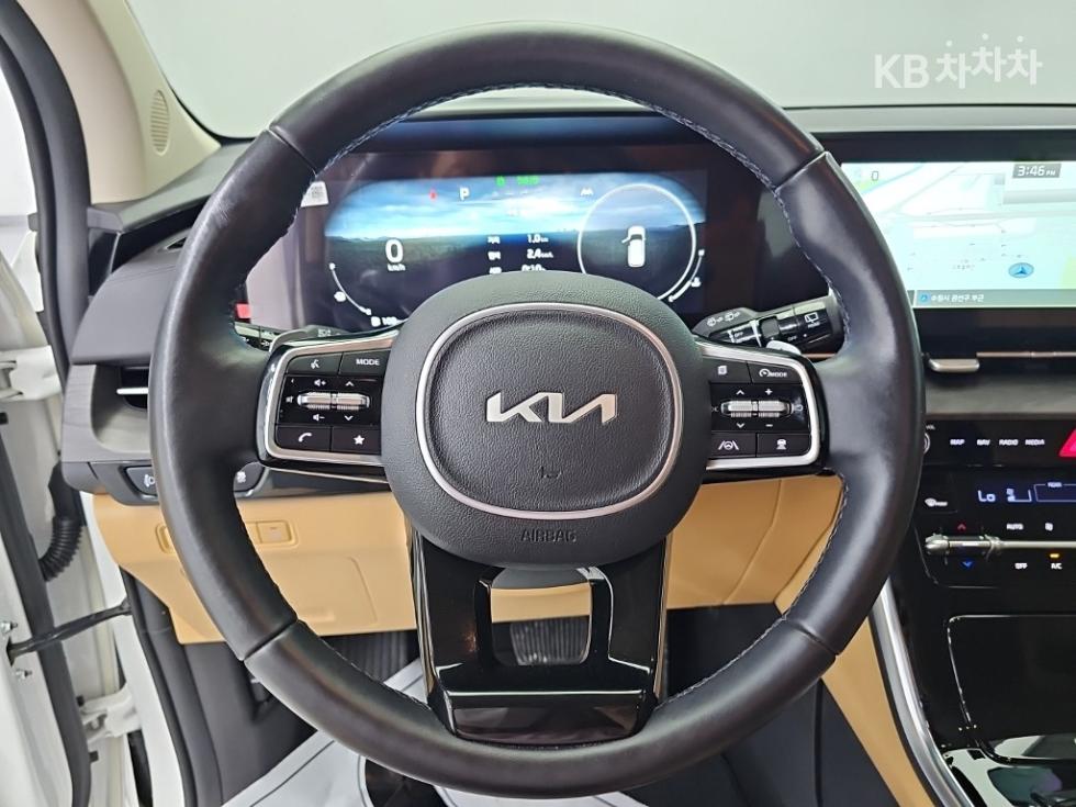 Kia Carnival — miniaturë 9