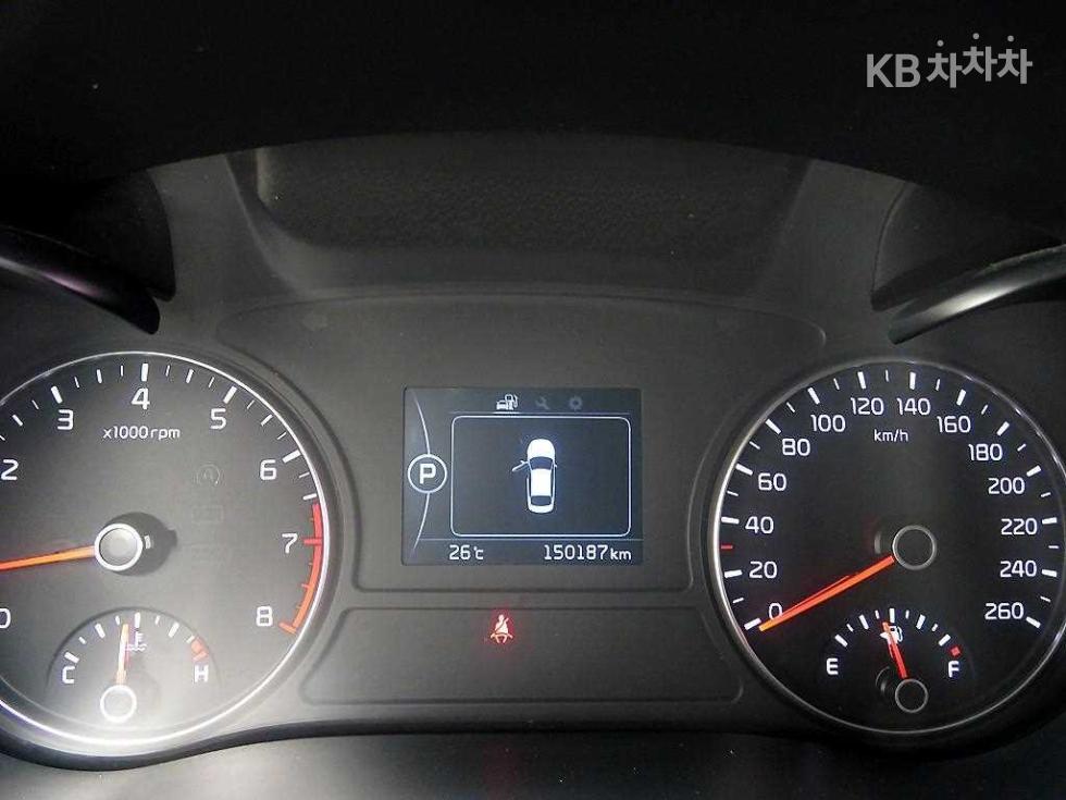 Kia K5 — miniaturë 10