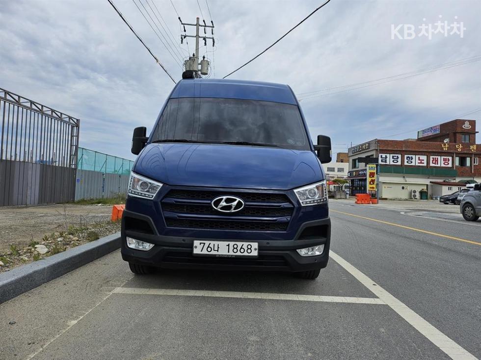 Hyundai Solati 캠핑카 4인승 — foto 1