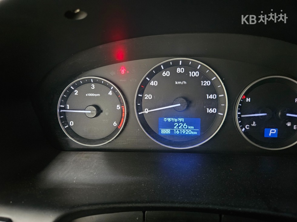 Hyundai Starex — miniaturë 7