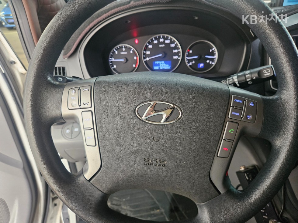 Hyundai Starex — miniaturë 8