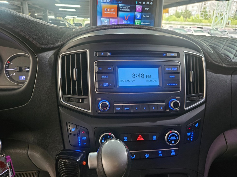 Hyundai Starex — miniaturë 9