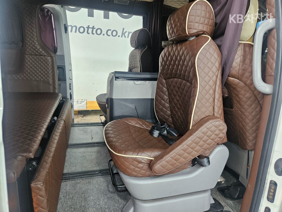 Hyundai Starex — miniaturë 14