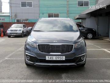 Kia Carnival 9인승 2.2 디젤 — foto 1