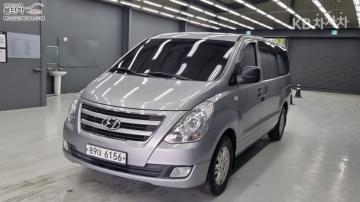 Hyundai Starex 5인승 밴 CVX — foto 1