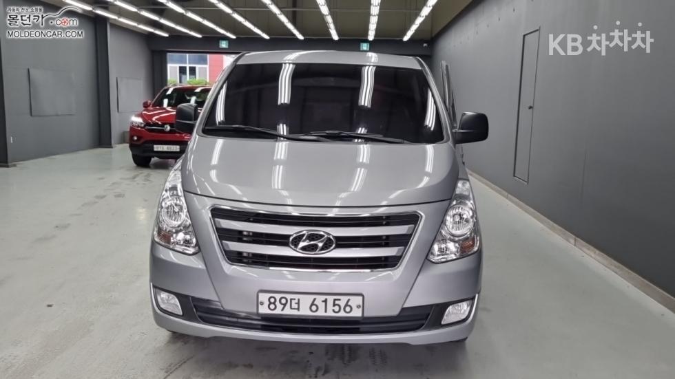 Hyundai Starex — miniaturë 3