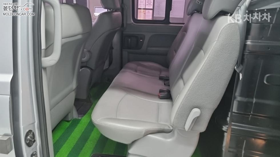 Hyundai Starex — miniaturë 10