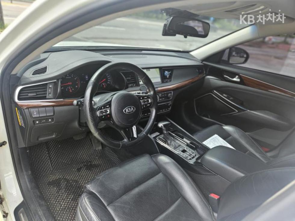 Kia K7 — miniaturë 4