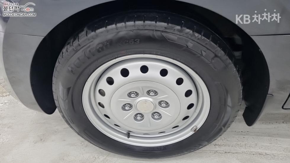 Hyundai Staria — miniaturë 6