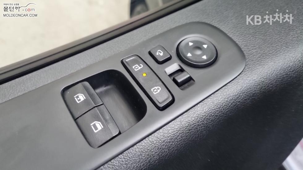 Hyundai Staria — miniaturë 17