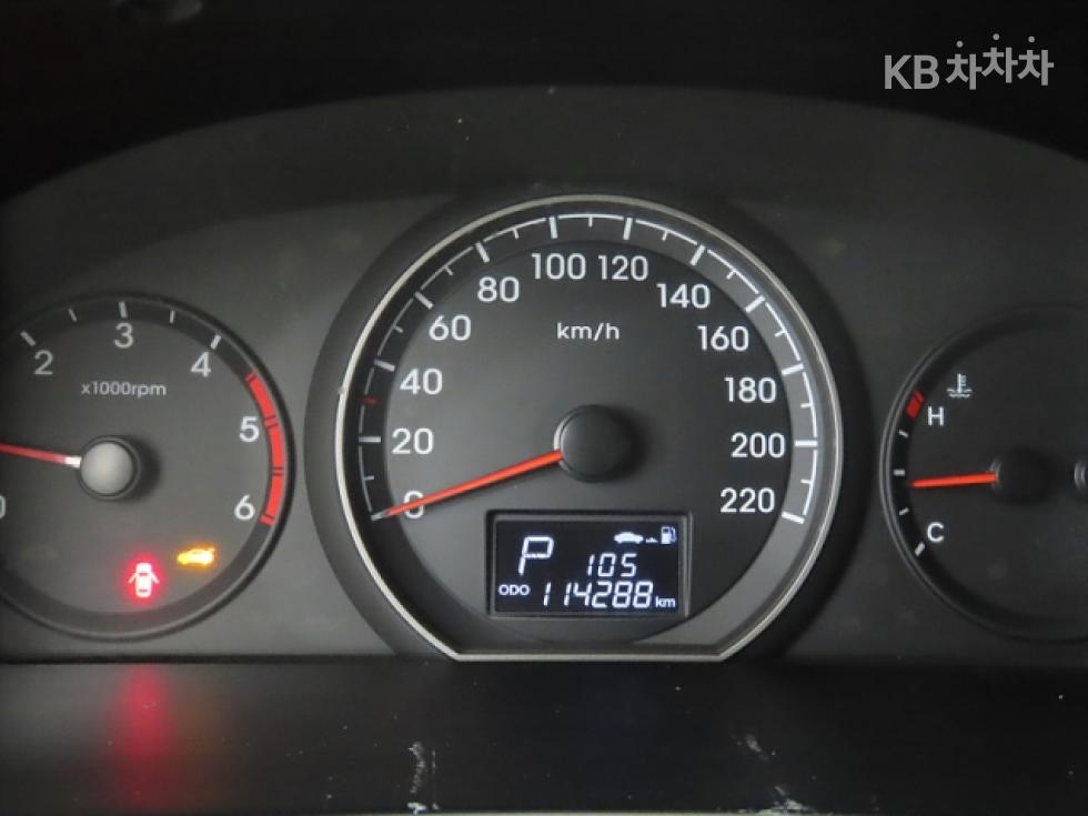 Hyundai Starex — miniaturë 8