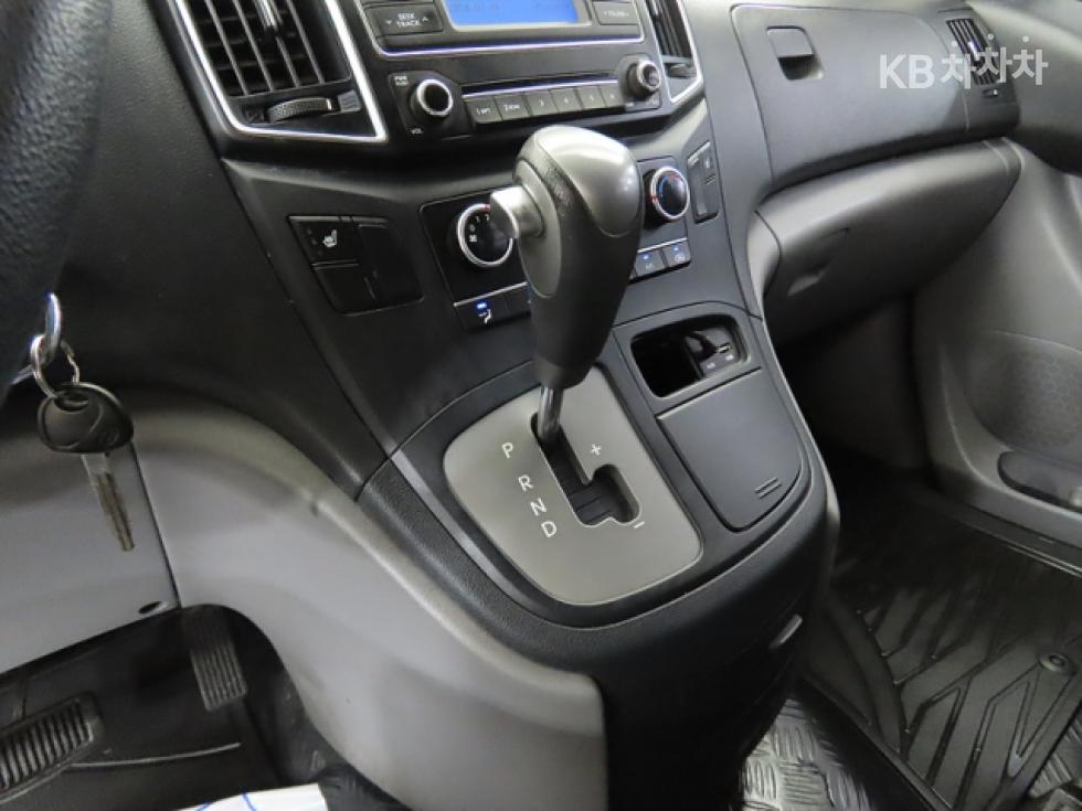 Hyundai Starex — miniaturë 9
