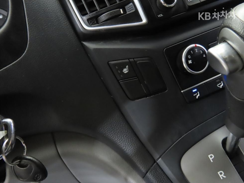 Hyundai Starex — miniaturë 10
