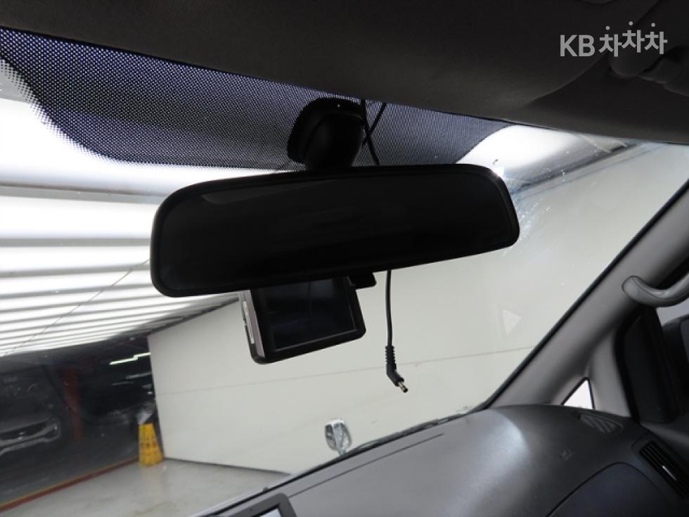 Hyundai Starex — miniaturë 13