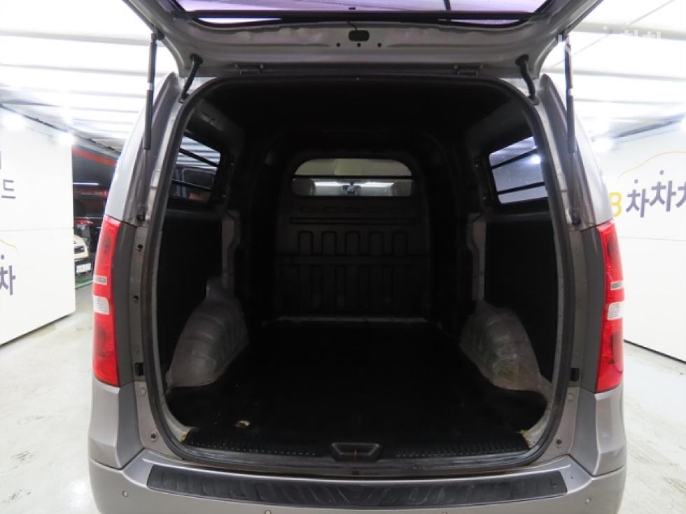 Hyundai Starex — miniaturë 18
