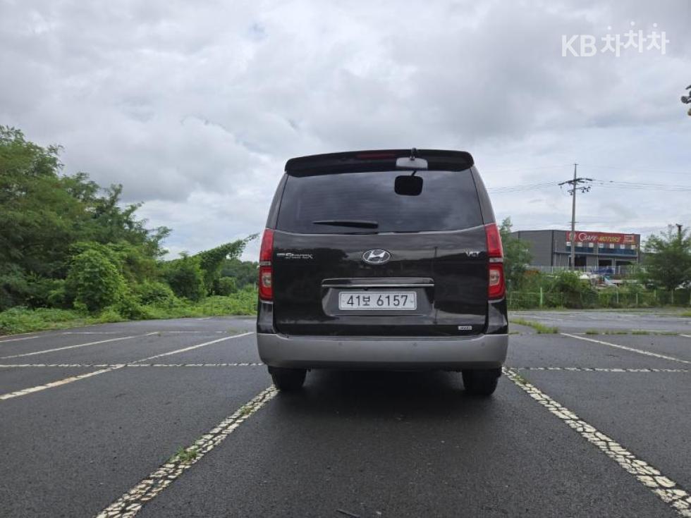 Hyundai Starex — miniaturë 3