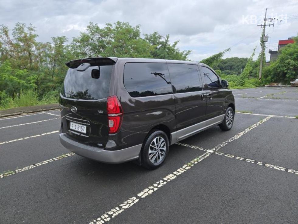 Hyundai Starex — miniaturë 7