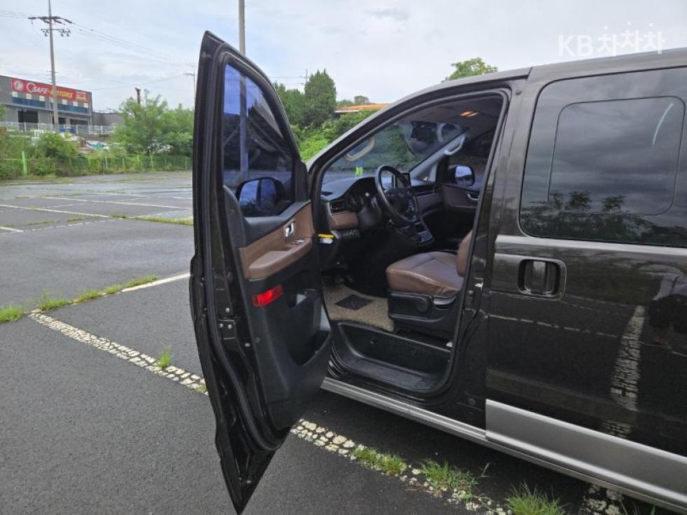 Hyundai Starex — miniaturë 9