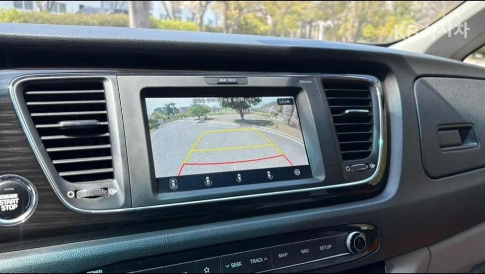 Kia Carnival — miniaturë 18