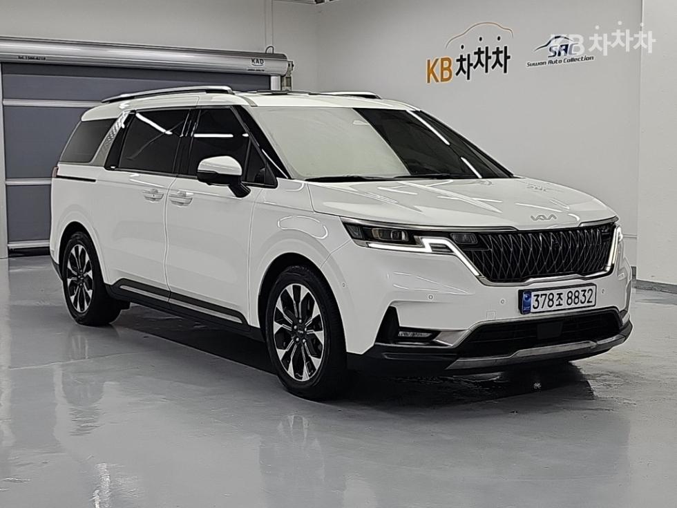 Kia Carnival — miniaturë 4
