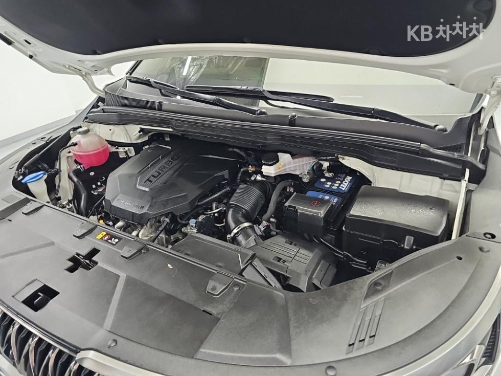 Kia Carnival — miniaturë 5