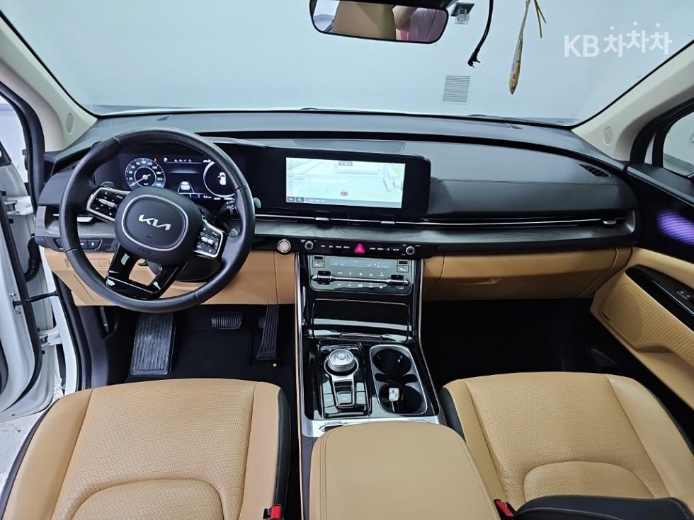 Kia Carnival — miniaturë 7