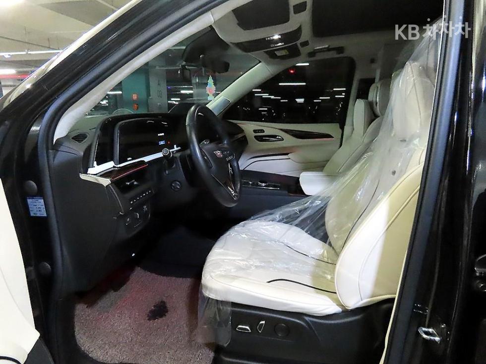 Cadillac Escalade — miniaturë 6