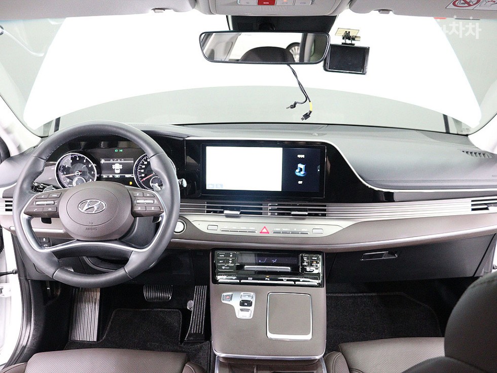 Hyundai Grandeur — miniaturë 13
