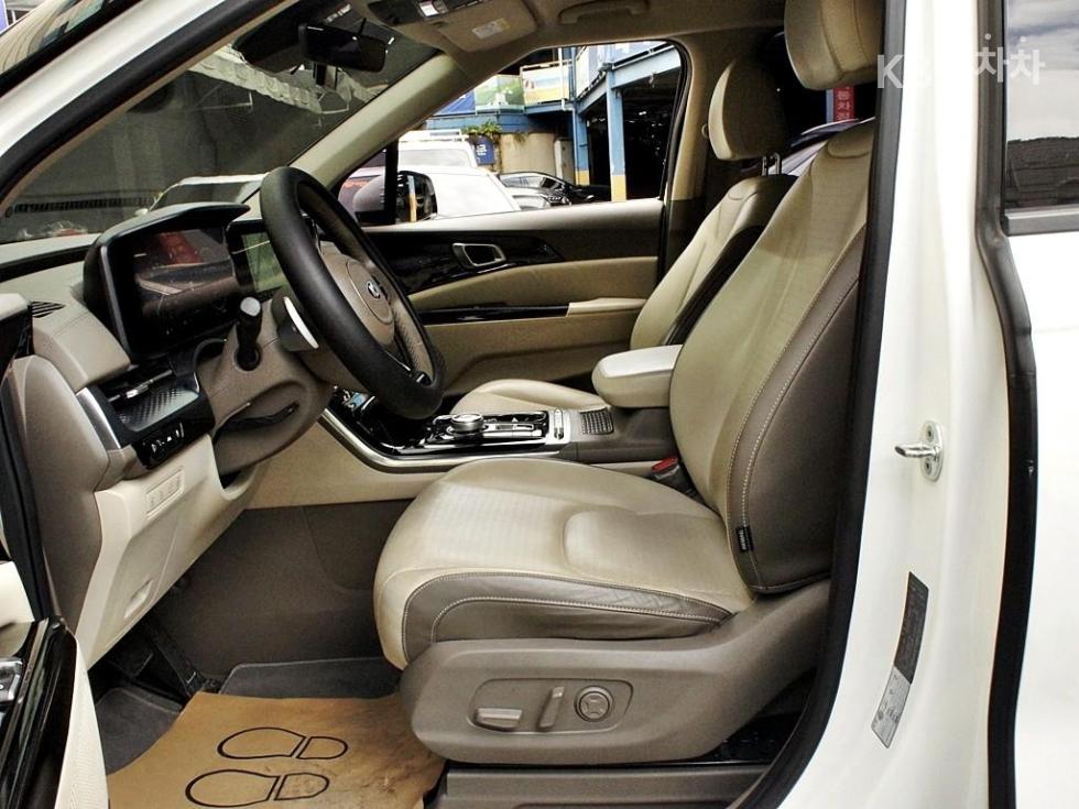 Kia Carnival — miniaturë 5
