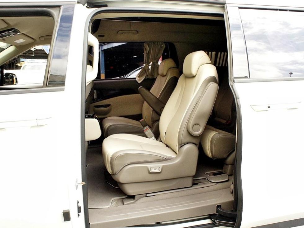 Kia Carnival — miniaturë 6