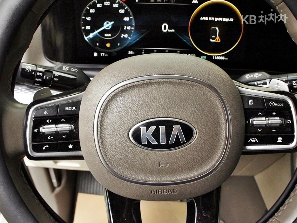 Kia Carnival — miniaturë 8