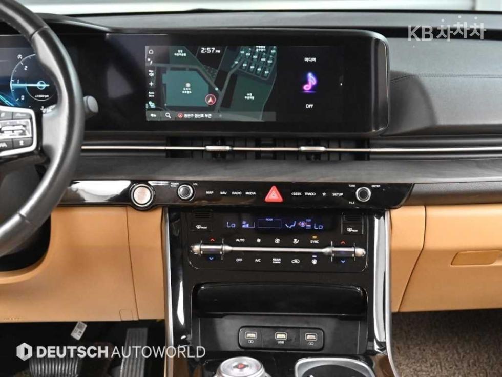 Kia Carnival — miniaturë 14
