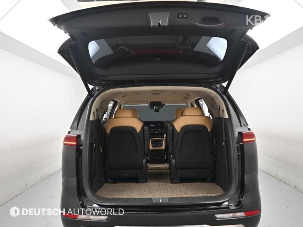 Kia Carnival — miniaturë 19