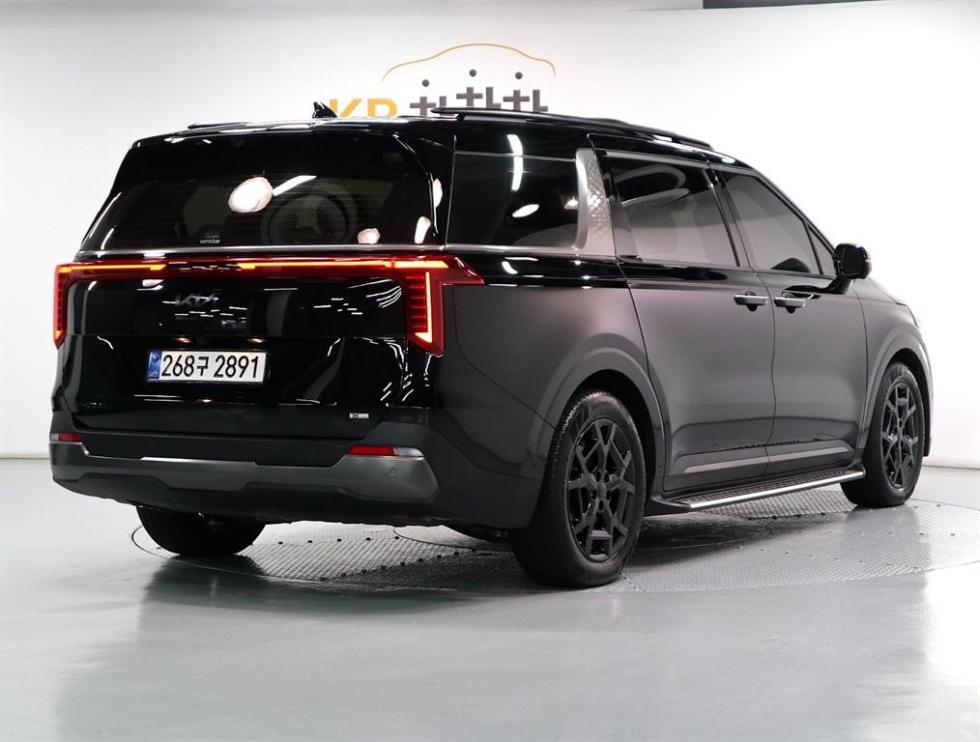 Kia Carnival — miniaturë 3