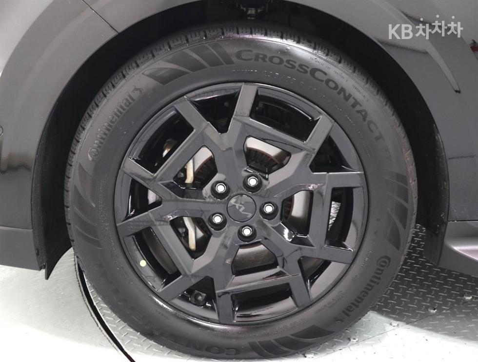 Kia Carnival — miniaturë 17