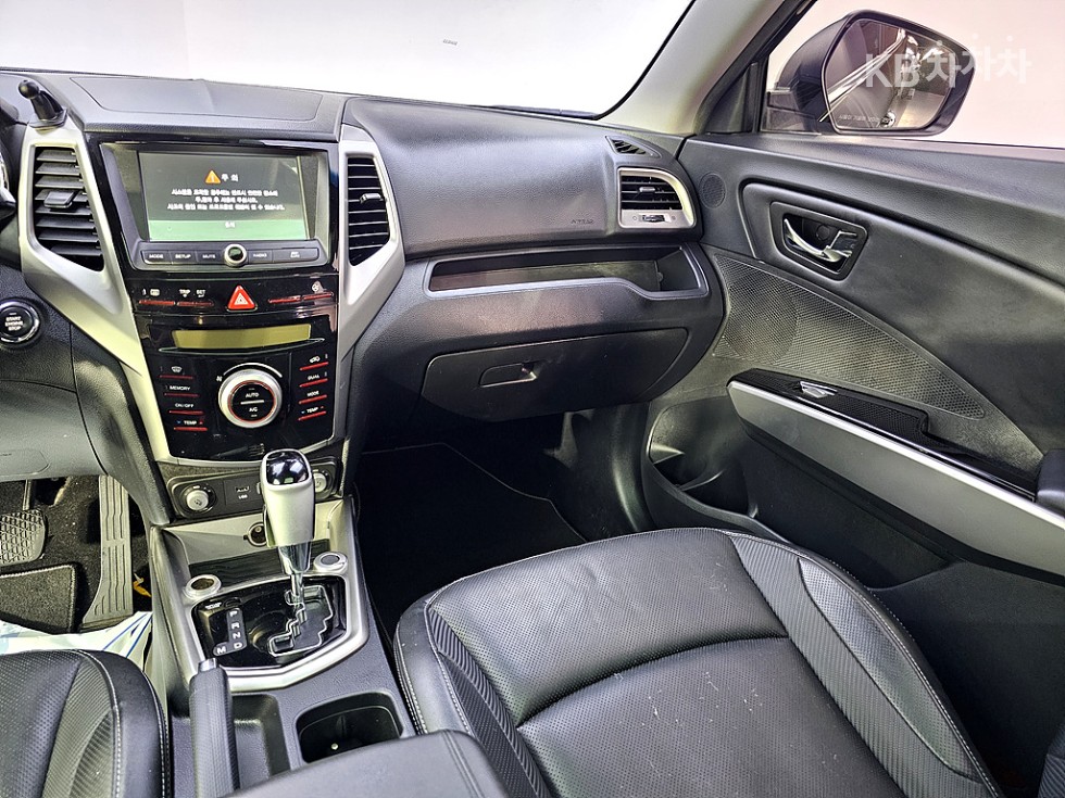 SsangYong Tivoli — miniaturë 9
