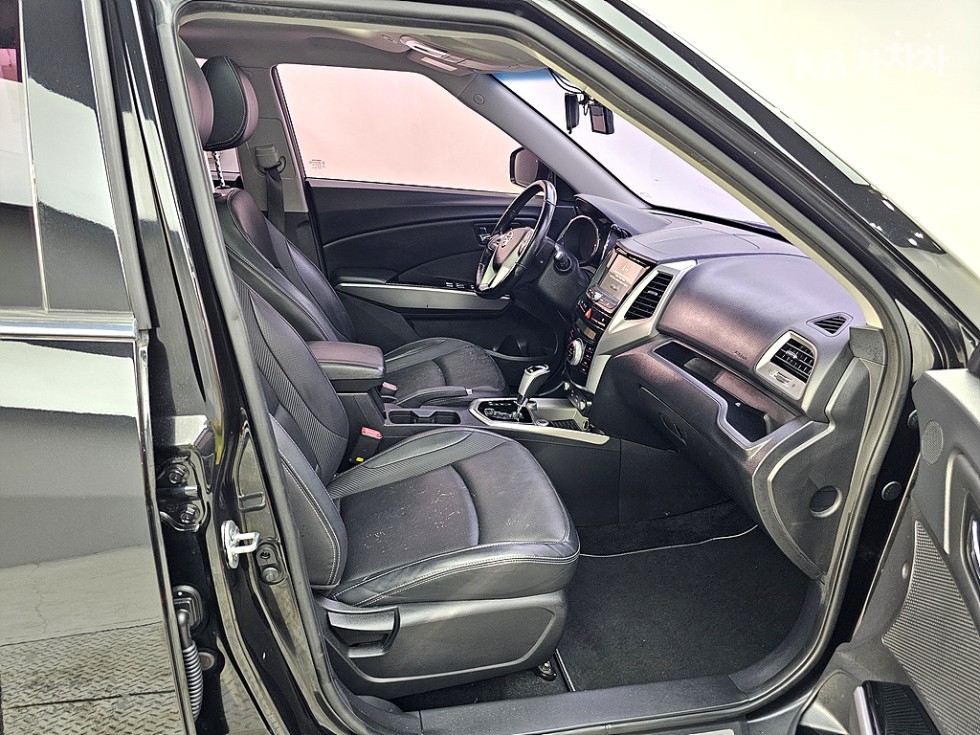 SsangYong Tivoli — miniaturë 10