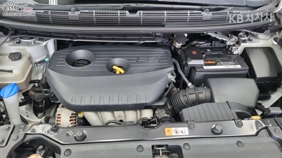Kia Carens — miniaturë 8