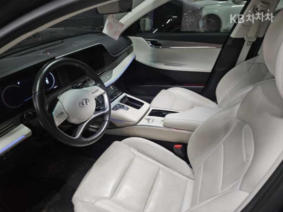 2022 Hyundai Used Car photo