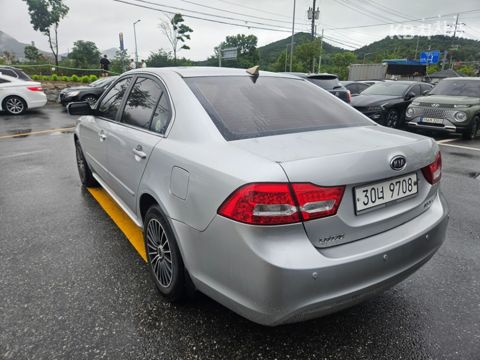 Kia K5 — miniaturë 3