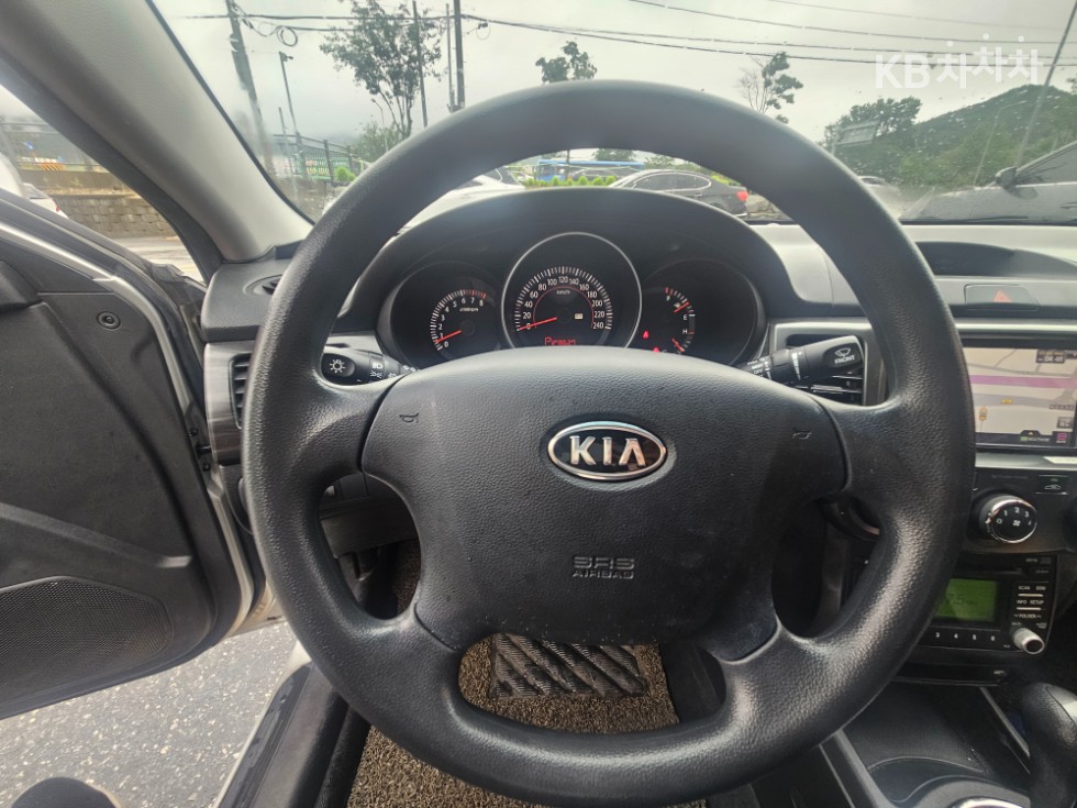 Kia K5 — miniaturë 12