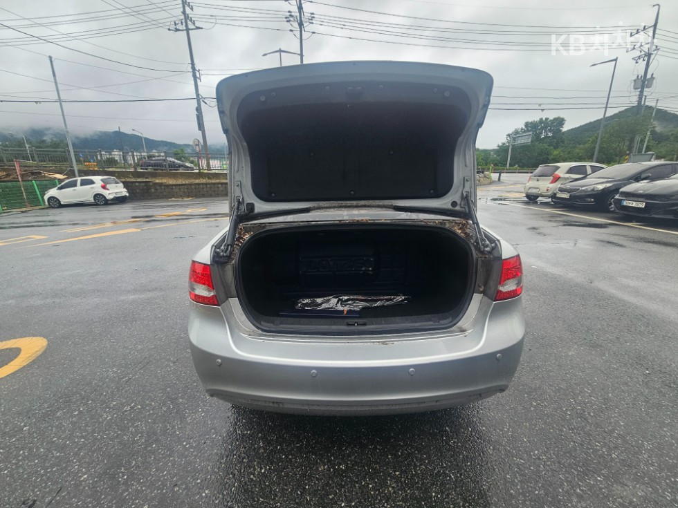 Kia K5 — miniaturë 18