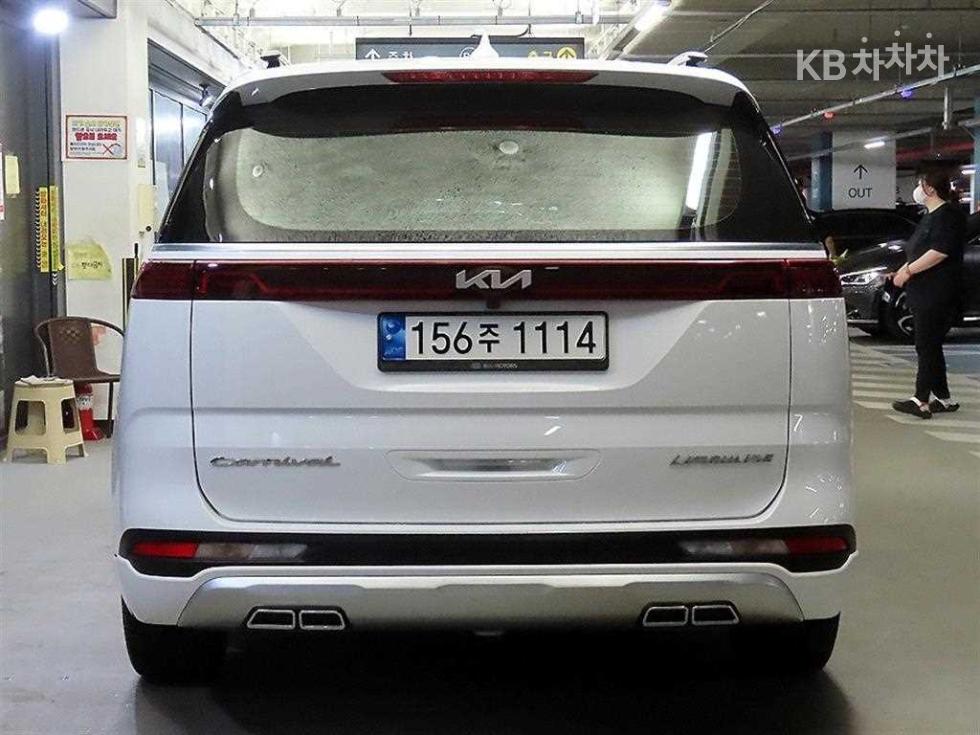 Kia Carnival — miniaturë 5