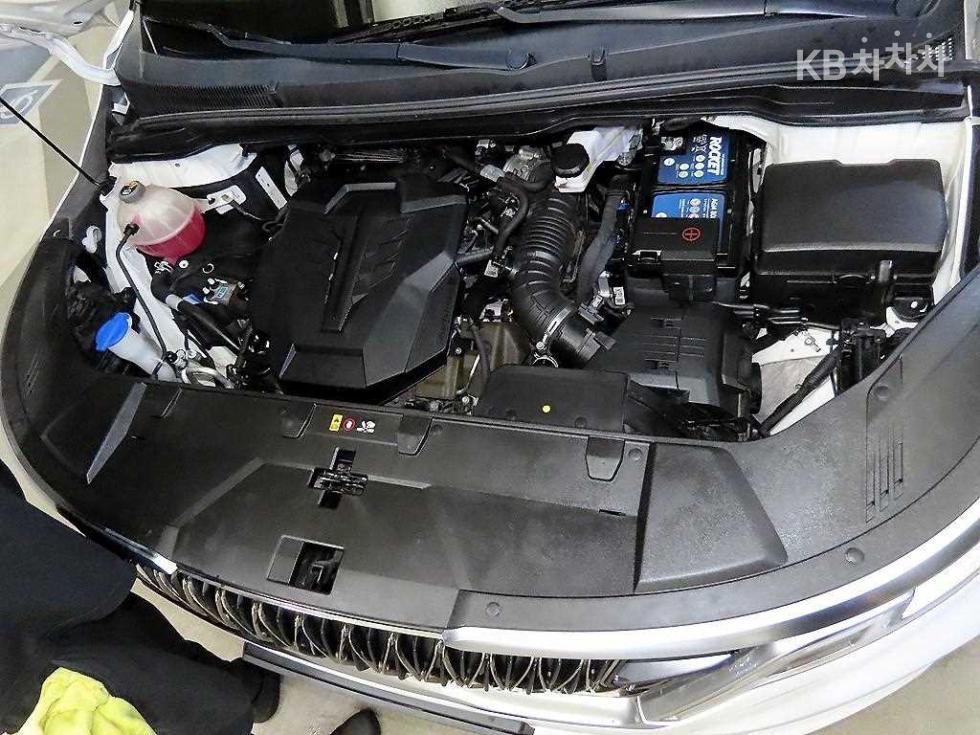 Kia Carnival — miniaturë 19