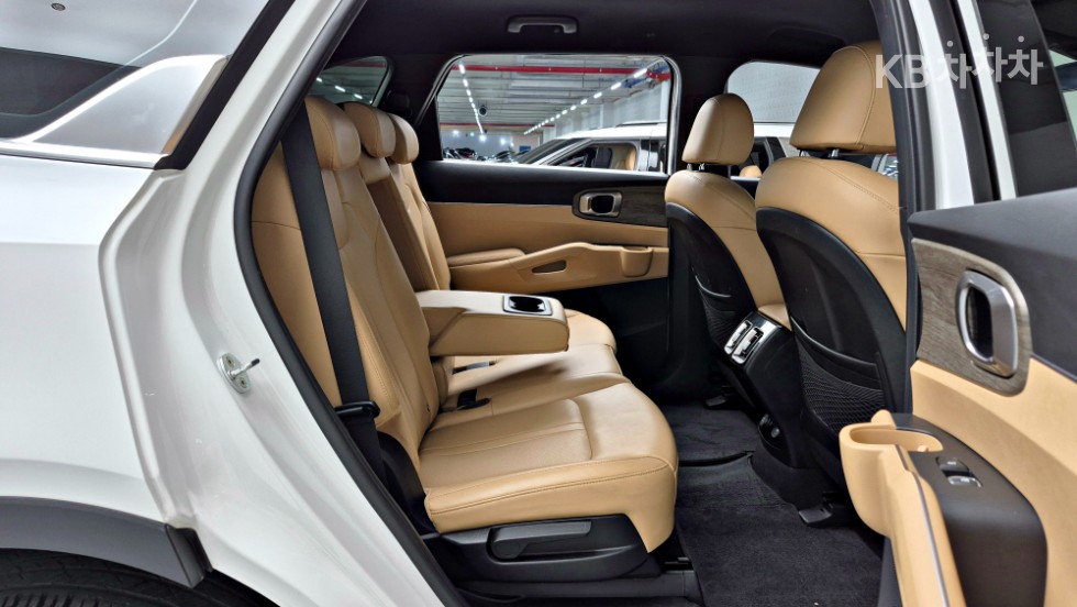 Kia Sorento — miniaturë 9