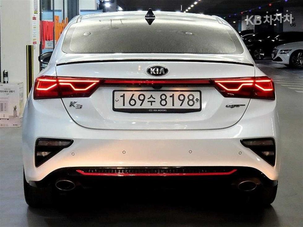 Kia K3 — miniaturë 5