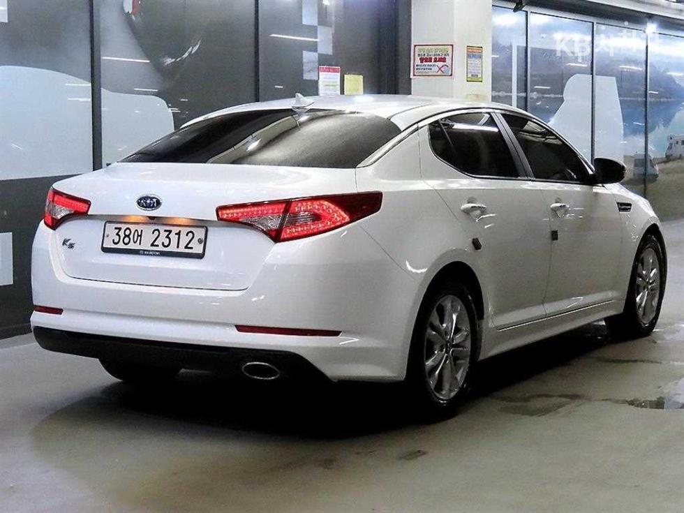 Kia K5 — miniaturë 4