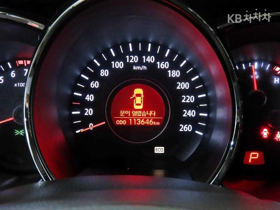 Kia K5 — miniaturë 9