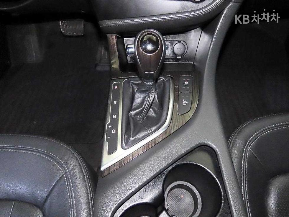 Kia K5 — miniaturë 12