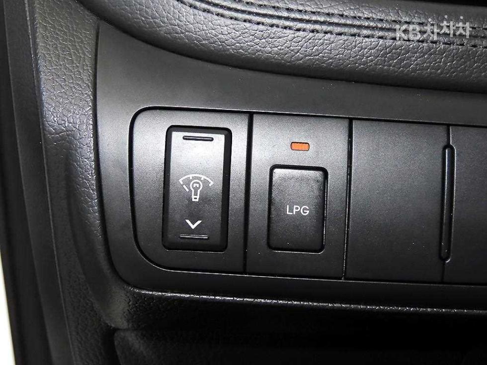 Kia K5 — miniaturë 14